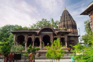 Book Your Indore to Ahmedabad Cab | Reliable & Affordable Taxi Service with Astha Travels Line